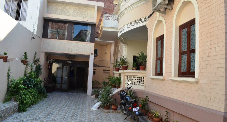 Shree Ganesha Palace, Varanasi 4